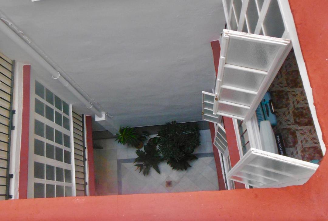 Habitaciones La Pepa Cádiz Eksteriør billede